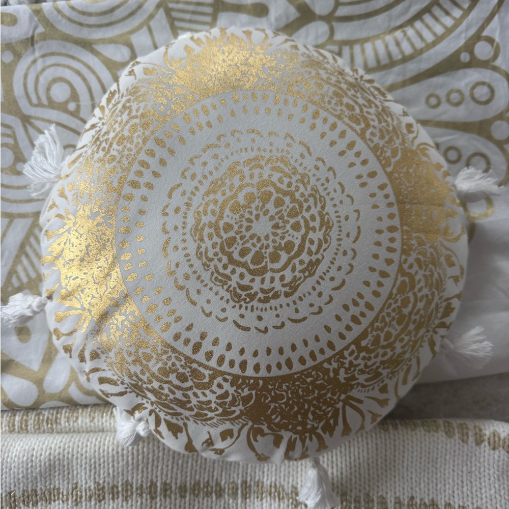 Lilly Pulitzer/Pottery Barn Teen 3 Pc Set, Gold/Cream - Picture 2 of 6